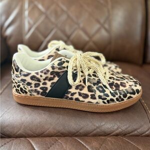BAYYIRES Women’s Sneakers- Leopard Print